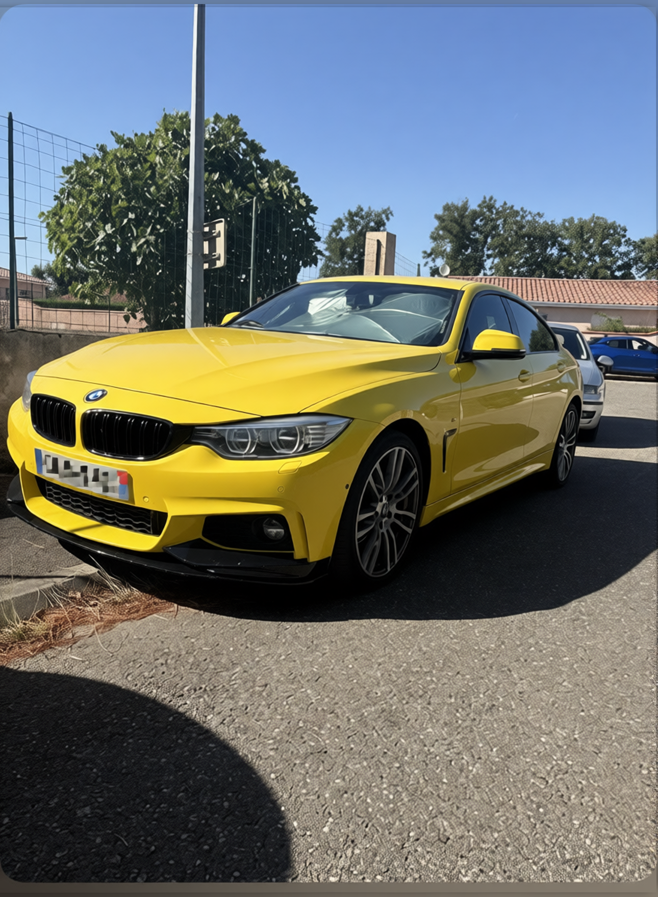 Preview Car 41 rendered in Racing Yellow gloss paint